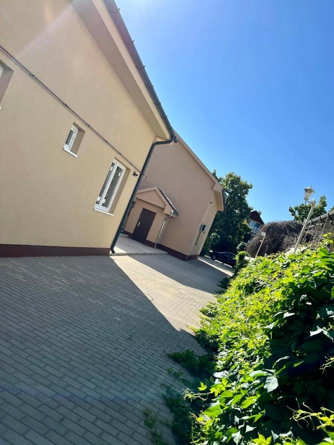 Zsuzsa Apartman Гайдусобосло Екстер'єр фото